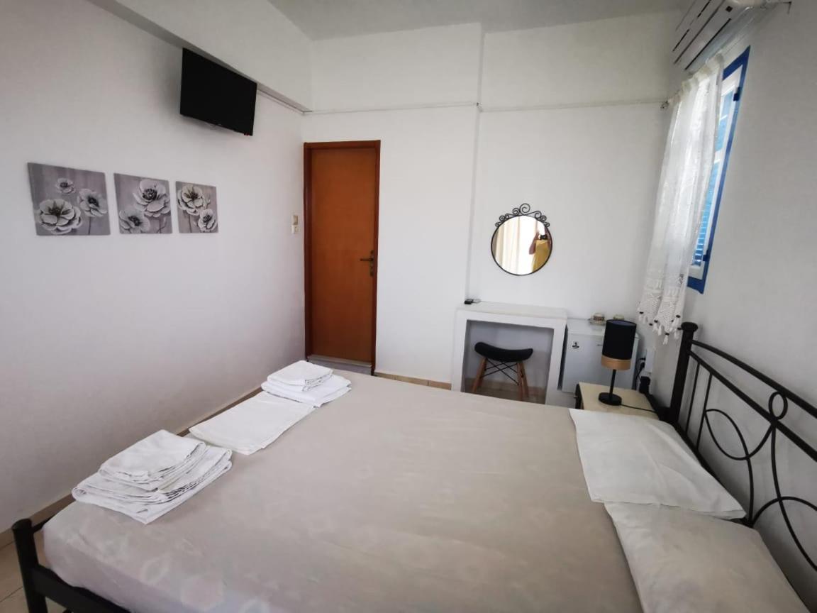Nikos Hotel Diafani Exterior photo