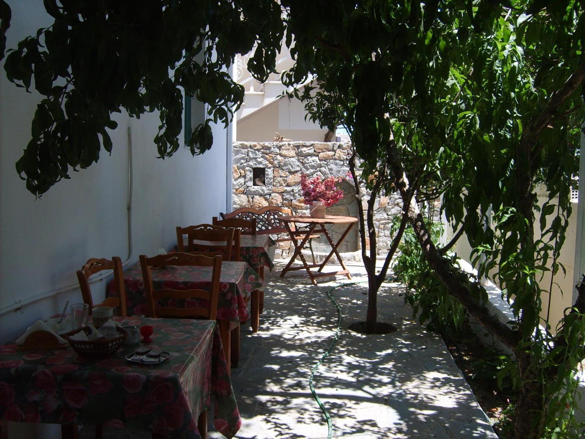 Nikos Hotel Diafani Exterior photo